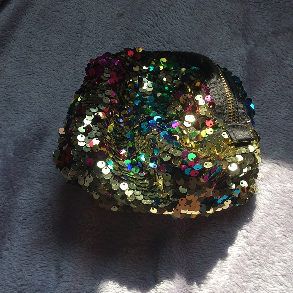 A  Mini Makeup Bag